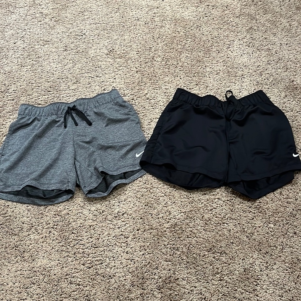 Nike women’s bundle size XS